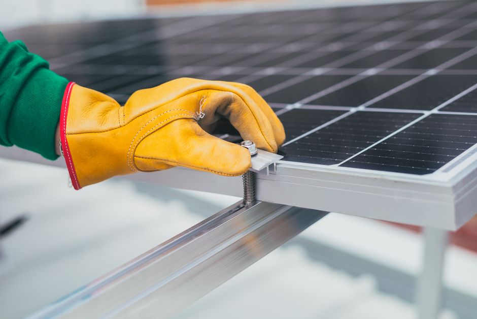 Gesetzliche Vorgaben und Normen 2026 für Batteriespeicher für Balkon in Deutschland