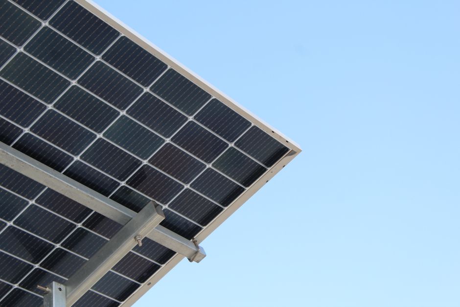 Wechselrichter & 800W Grenze & Nachhaltigkeit: Effizienz steigern und Umwelt schonen